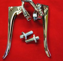 Handlebar levers, 1 inch fitting. Plain end with sliding adjusters c/w lever back bracket for horn/dipper switch. Made to the original factory drawing. Pair.