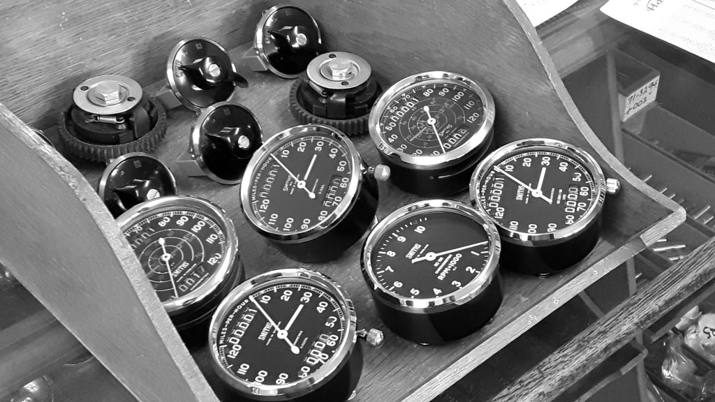 Speedometers for Triumph