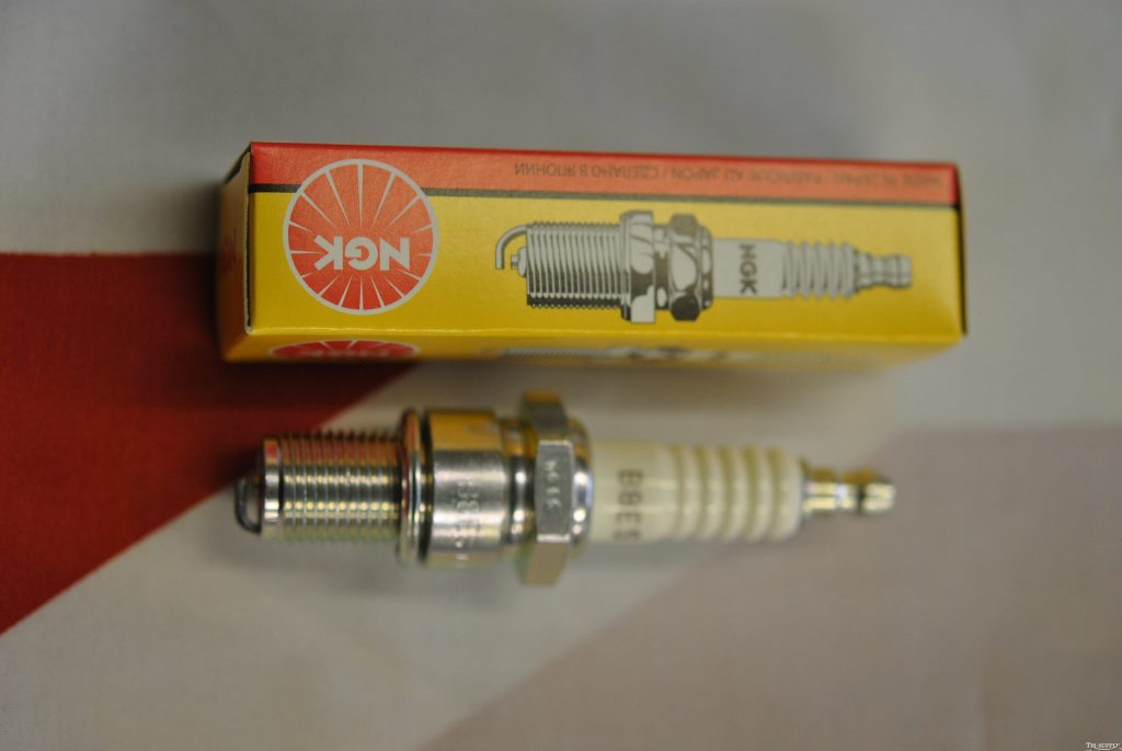 Ngk B8es 34 N3 Equivalent Tri Supply Triumph Motorcycle Parts